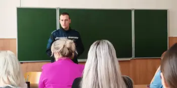 Огонь — друг, огонь — враг: важная встреча с сотрудниками МЧС